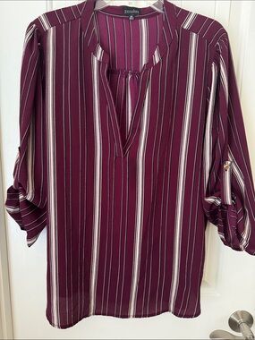 Zenobia Women's Burgundy Striped V-Neck Top Blouse with roll up sleeves sz 3XL